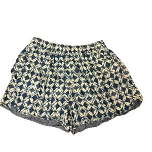 Gap Batik Print Shorts. Size L. EUC